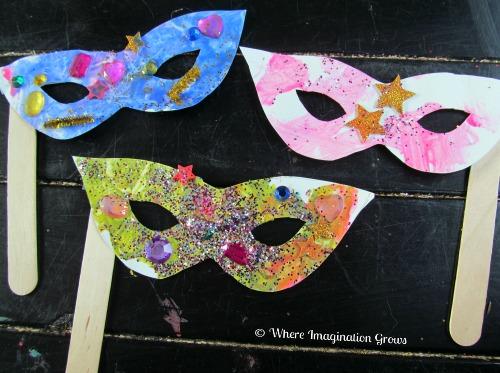 Simple Mardi Gras Mask Craft for Toddlers Preschoolers 