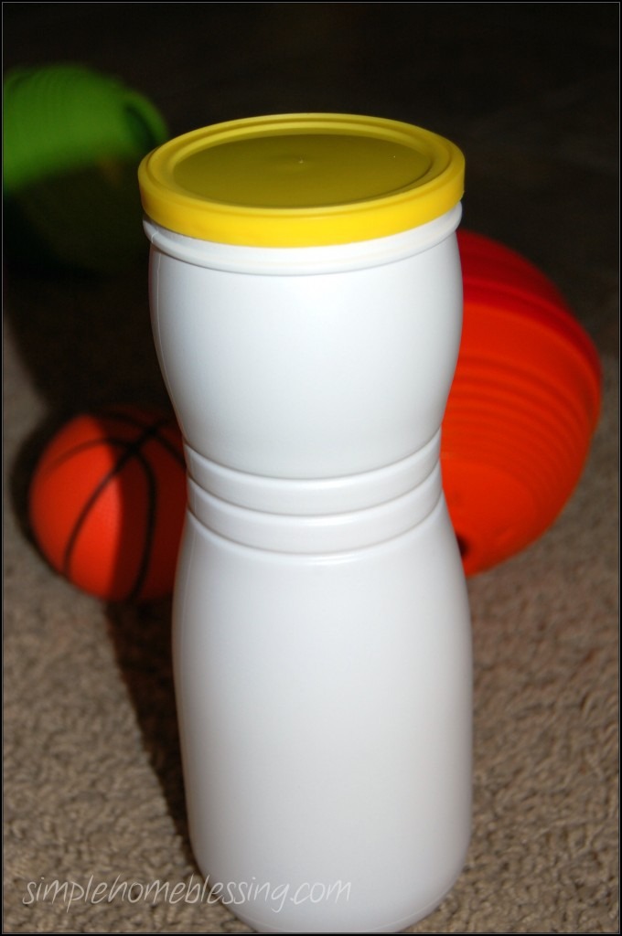 simple baby play ideas using balls - simple ideas for baby play and learning