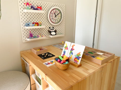 A simple invitation to play using the game Buildzi